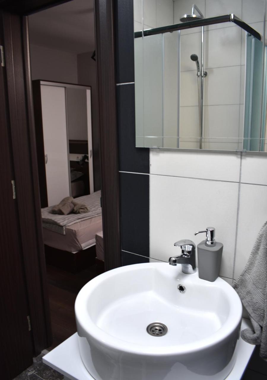 Apartmani Becicherecul Mare Exterior foto